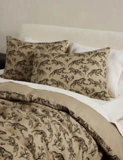 Tiger Hemp Duvet Cover By Sarah Sherman Samuel -Home Product Store TigerHempReversible Queen Full A0656719 3 Product scaled